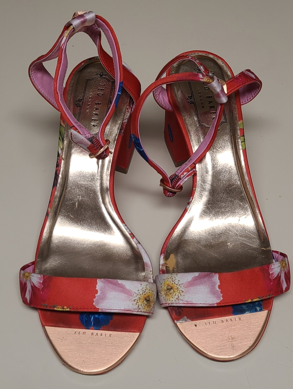 Ted Baker Rozie Floral Satin Berry Sundae sandals size 38 1/2 - Picture 3 of 11